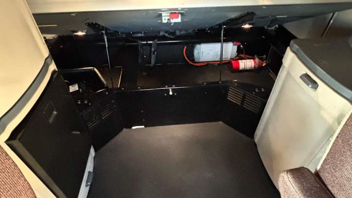 2022 Peterbilt 579-22