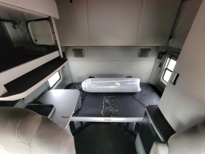 2021 Kenworth T680-17