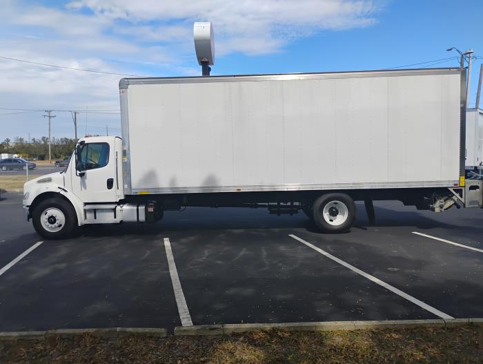 2023 Freightliner Business Class M2 106-3