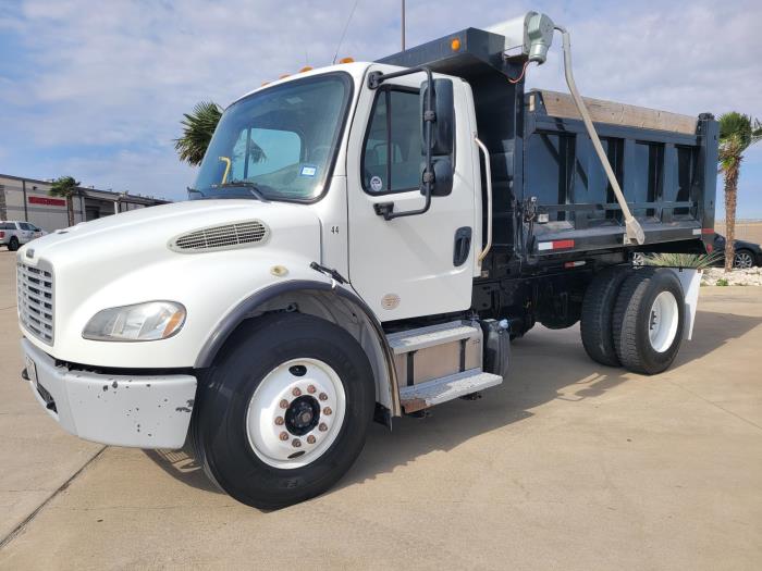 2019 Freightliner Business Class M2 106-2
