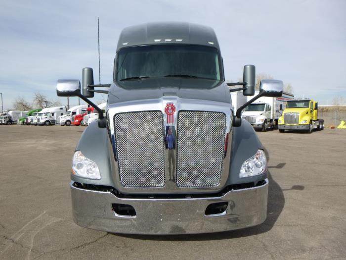 2022 Kenworth T680-8