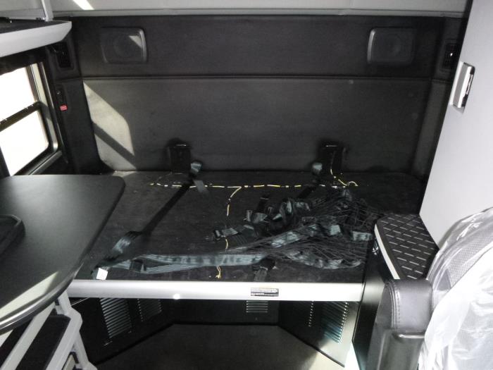 2022 Kenworth T680-16