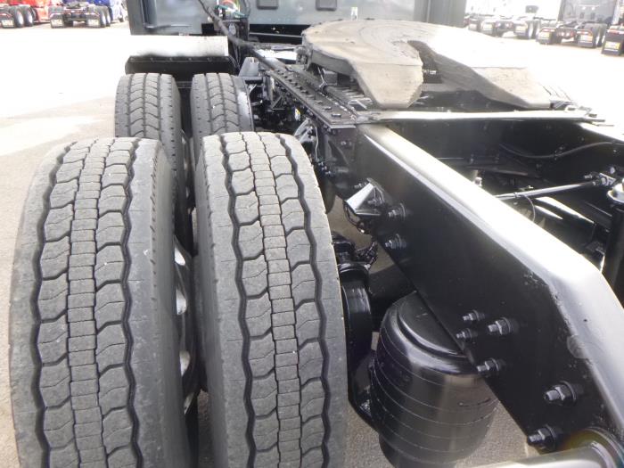 2022 Kenworth T680-32