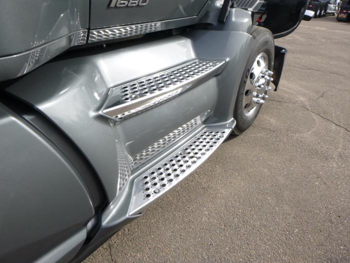 2022 Kenworth T680-36