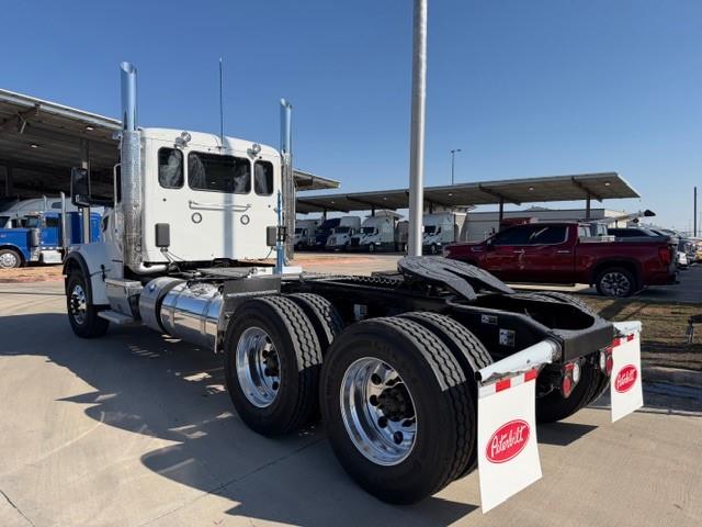 2027 Peterbilt 567-3