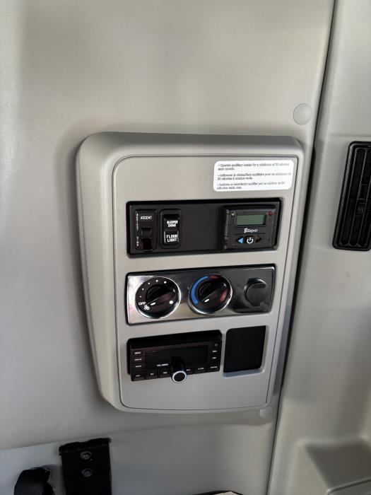 2022 International LT625-15