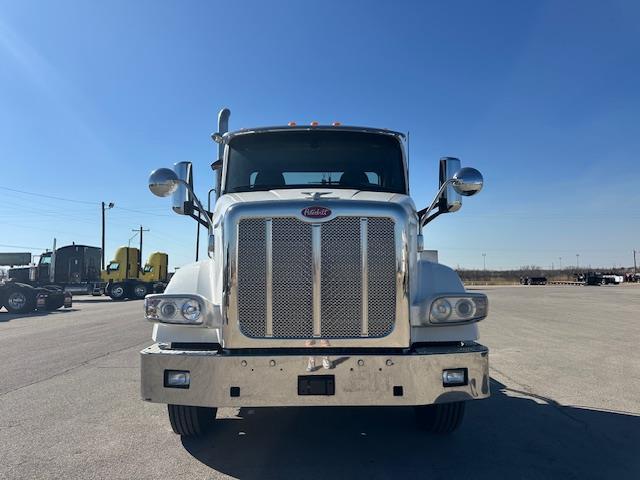 2020 Peterbilt 567-2