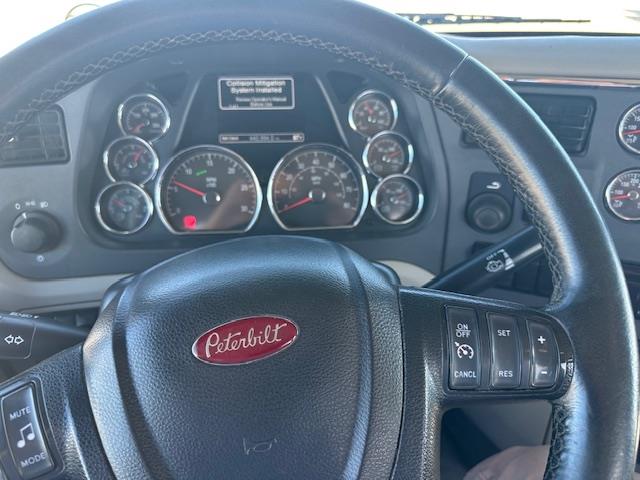 2020 Peterbilt 567-10