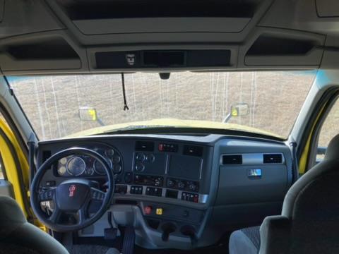 2021 Kenworth T680-17