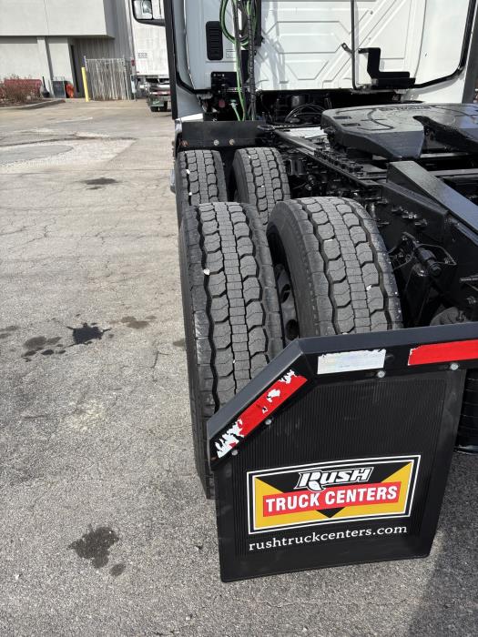 2021 International LT625-4