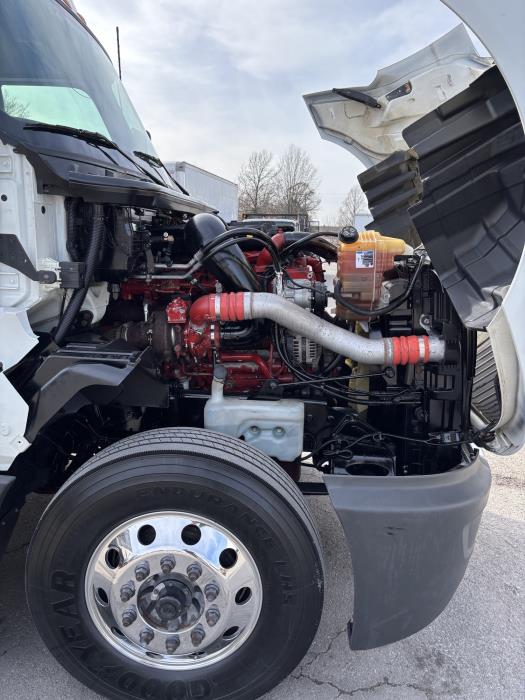 2021 International LT625-14