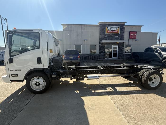 2026 Isuzu NPR-HD-2
