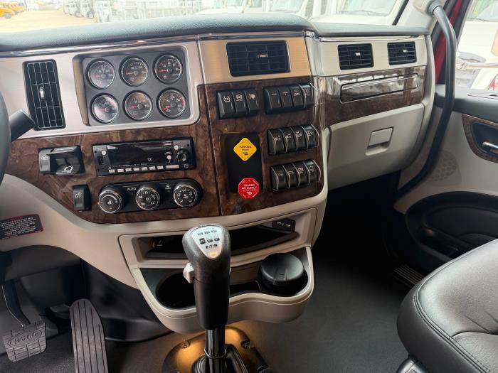 2027 Peterbilt 589-11