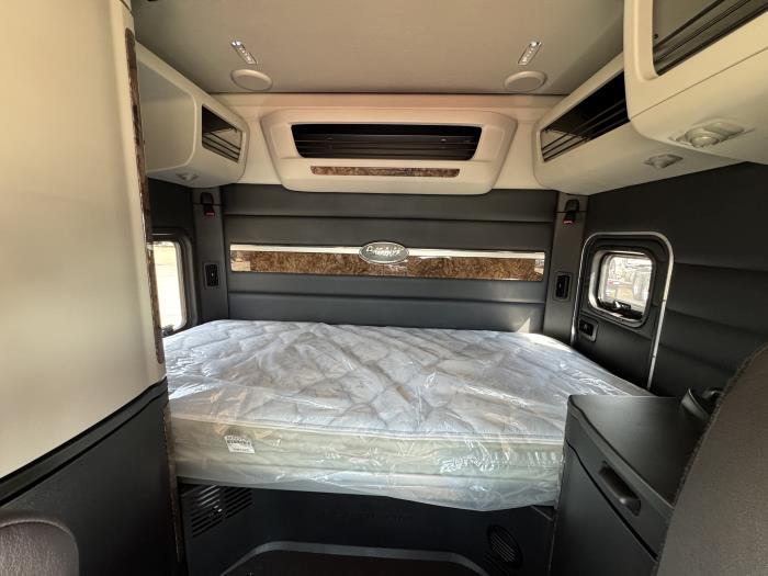 2026 Peterbilt 589-19