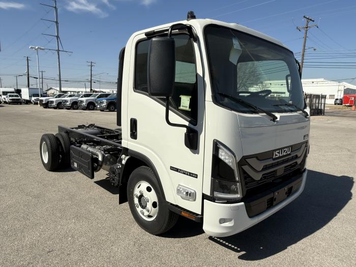2026 Isuzu NPR-HD-7