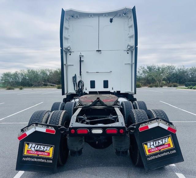 2021 Peterbilt 579-6