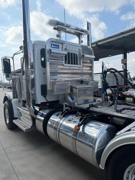 2026 Peterbilt 589-11