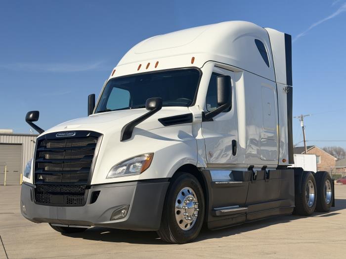 2021 Freightliner Cascadia-1
