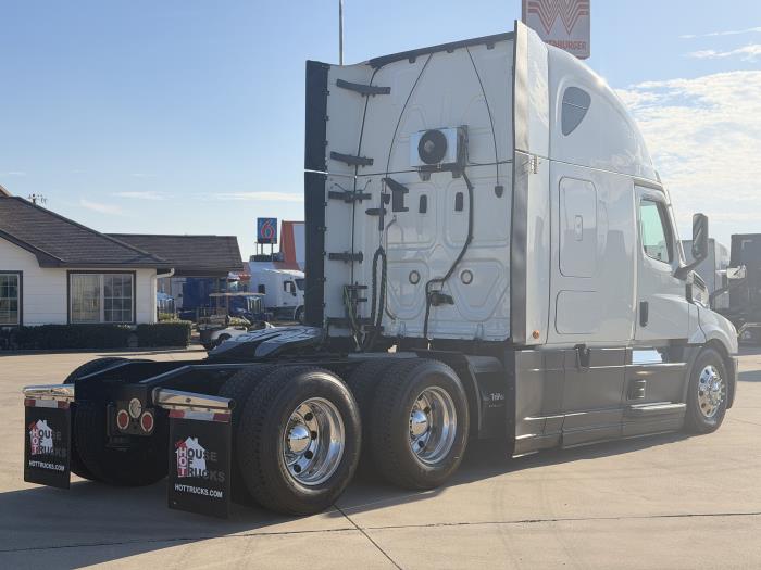 2021 Freightliner Cascadia-5