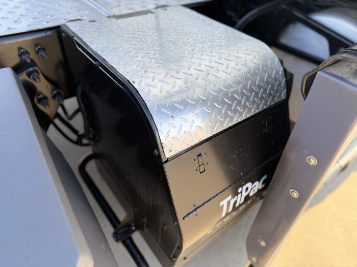 2021 Freightliner Cascadia-13