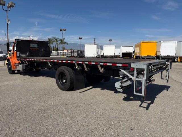 2021 Freightliner Business Class M2 106-8