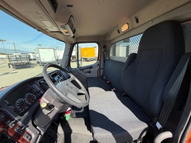 2021 Freightliner Business Class M2 106-12