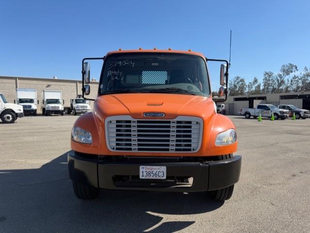 2021 Freightliner Business Class M2 106-2