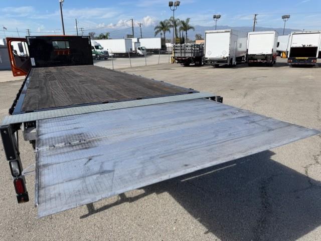 2021 Freightliner Business Class M2 106-7