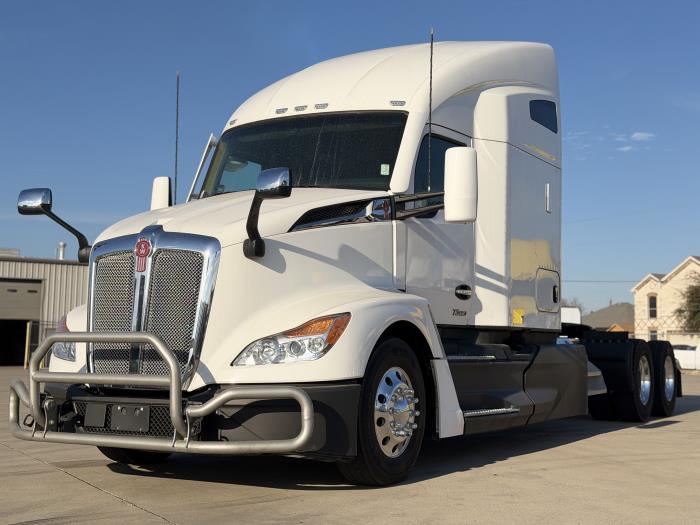 2023 Kenworth T680-1