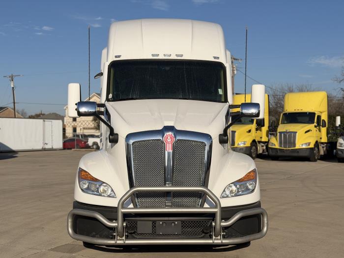 2023 Kenworth T680-2