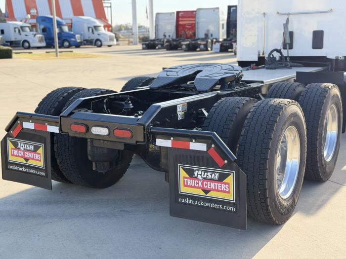 2023 Kenworth T680-11