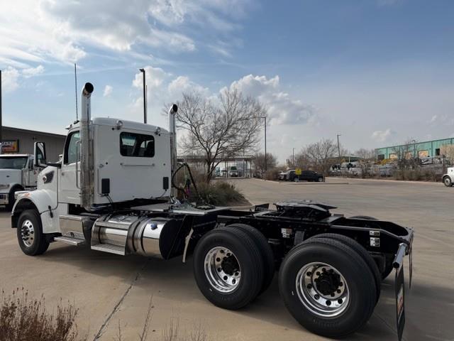 2027 Peterbilt 567-3