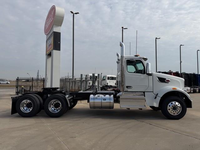 2027 Peterbilt 567-7