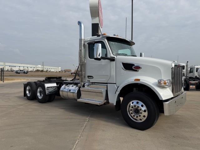 2027 Peterbilt 567-8