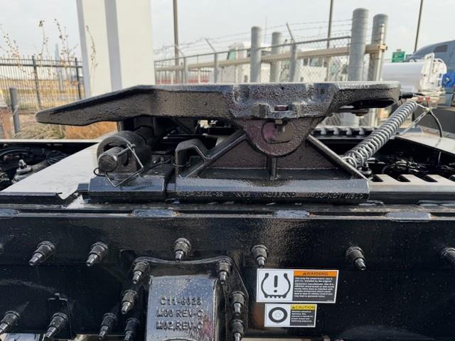 2027 Peterbilt 567-21