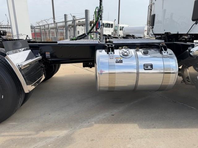 2027 Peterbilt 567-22