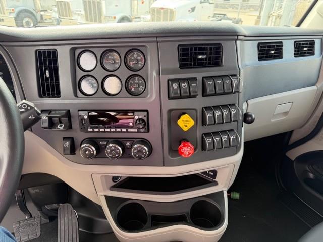 2027 Peterbilt 567-34