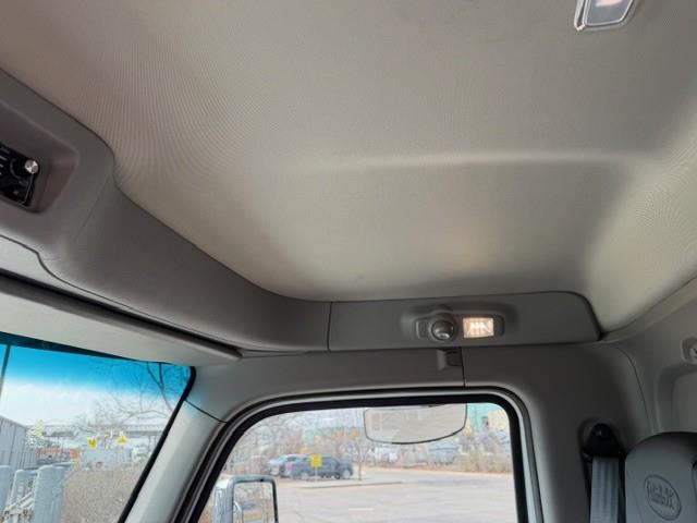 2027 Peterbilt 567-43