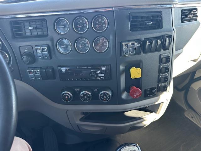 2018 Peterbilt 579-10