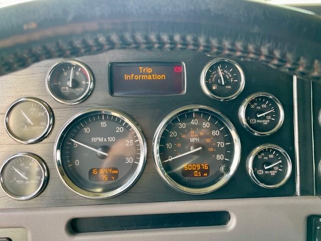 2021 Peterbilt 389-17