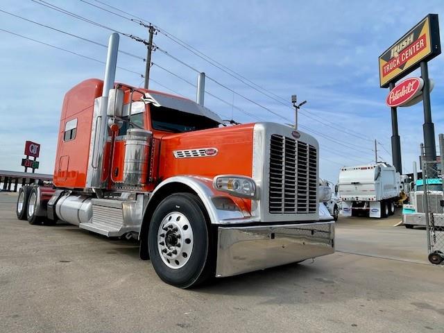 2021 Peterbilt 389-3