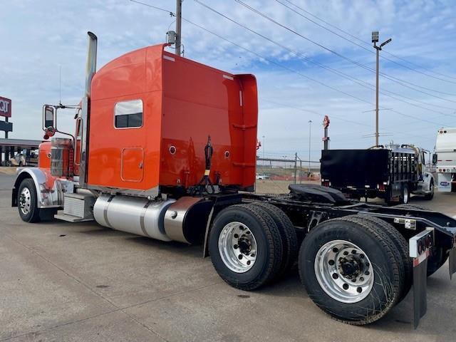 2021 Peterbilt 389-5