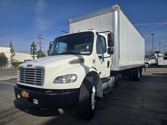 2020 Freightliner Business Class M2 106-5