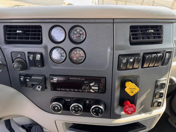 2019 Peterbilt 579-12