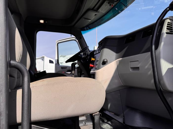 2019 Peterbilt 579-15