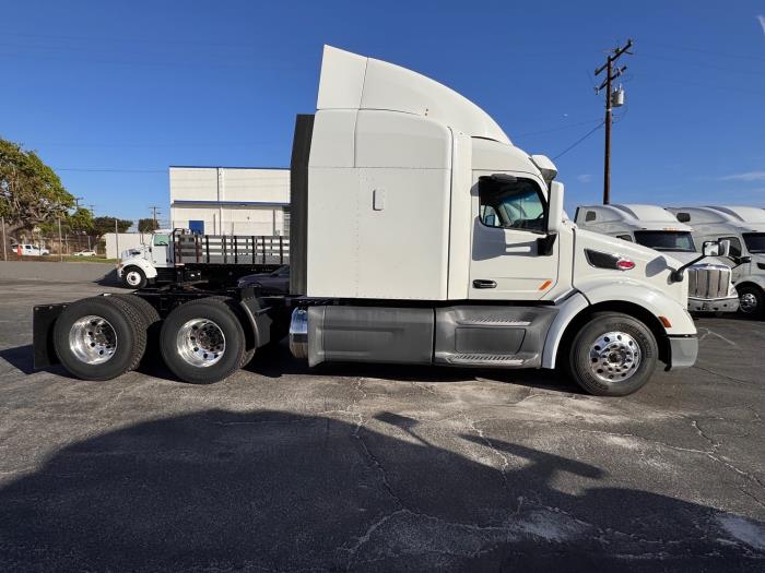 2020 Peterbilt 579-3