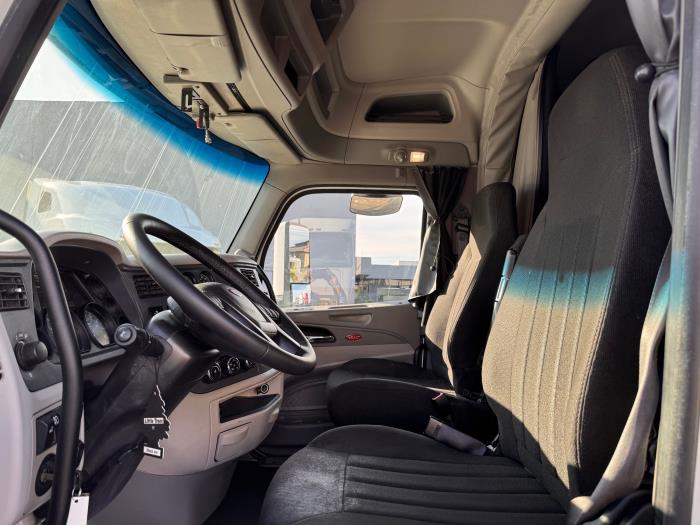 2020 Peterbilt 579-10