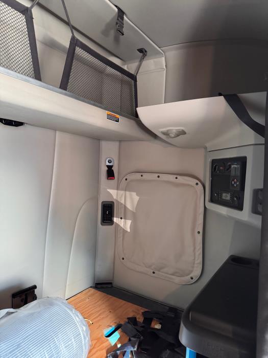 2020 Peterbilt 579-15