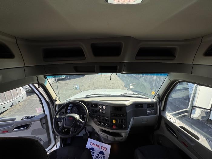 2020 Peterbilt 579-17