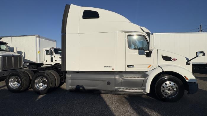 2021 Peterbilt 579-5